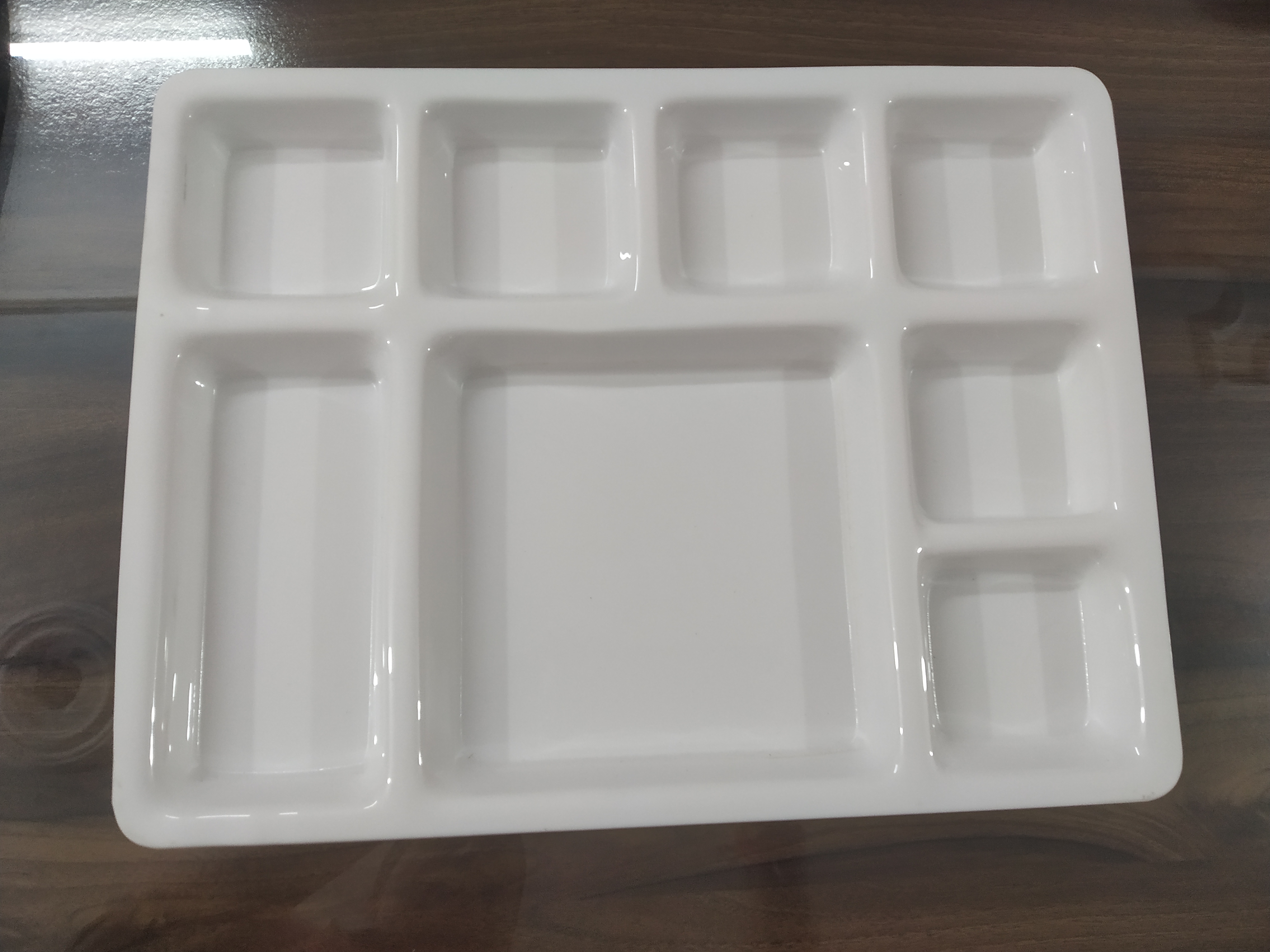 Acrylic crockery