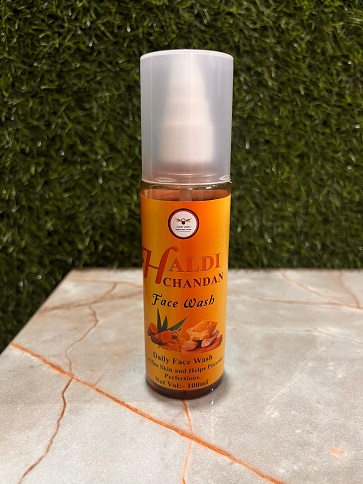 HALDI CHANDAN FACE WASH